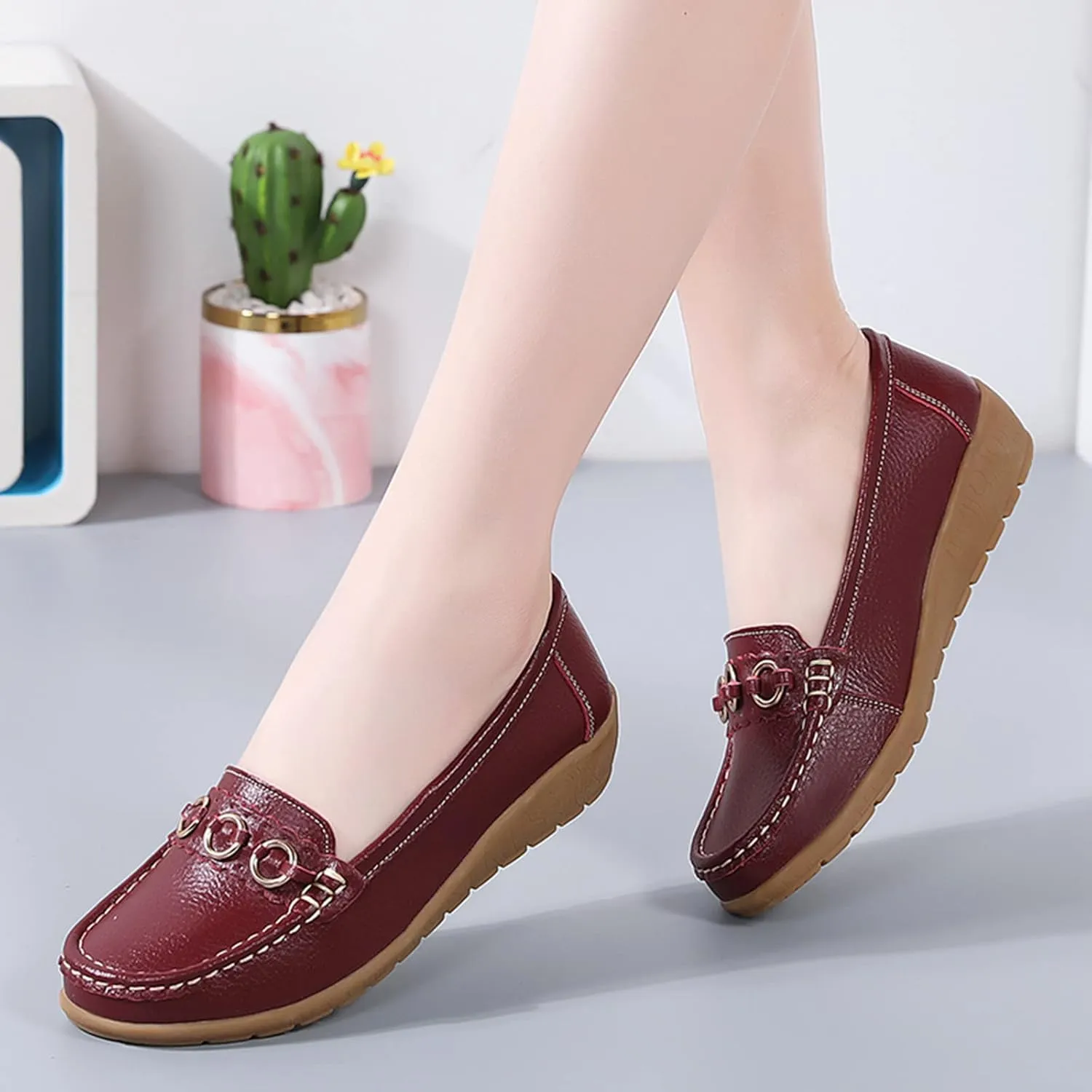 AMDBEL Leather Loafers for Women 2024, Womens Leather Loafers Classic Penny Loafers for Women Fashion Driving Moccasins Women