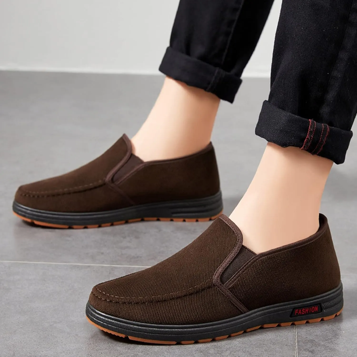 Fashion and Winter Men Casual Shoes Flat Non Slip Canvas Upper Round Toe Solid Color Slip Casual Shoes for Men No Laces