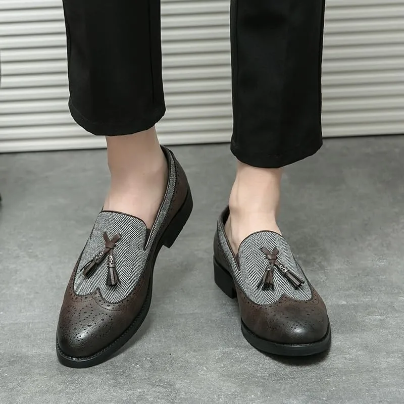 Fashion Men's Leather Shoes Business Dress Oxford Shoes for Men Two Tone Leather Shoes for Men with Tassel Slip On Men's Loafers