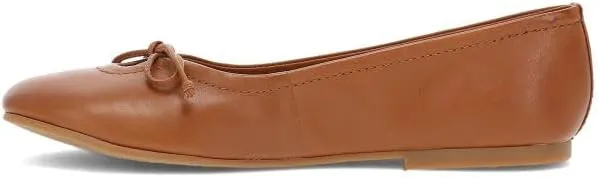 Frye Emma Ballet Women's Flat-Shoes - Classic Leather Slip-On Design, Comfortable Everyday Wear, Elegant and Versatile Style
