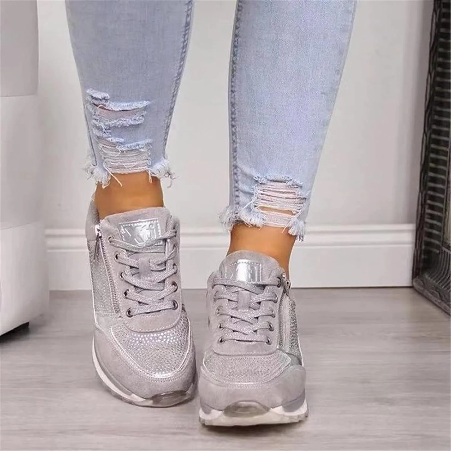 Lausiuoe Shoes For Women Sneakers Trendy Slip on Low Top Canvas Walking Shoes Non Slip Fashion Casual Flat Loafers