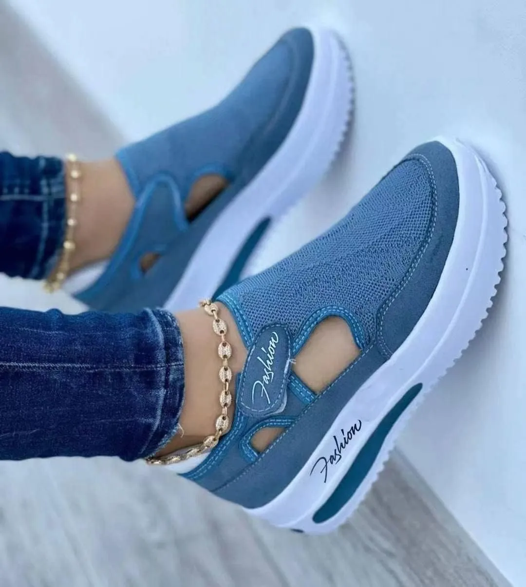 Lausiuoe Slip On Sneakers Women Wide Width Walking Loafers Non Slip Comfortable Lightweight Casual Flats Fashion Shoes