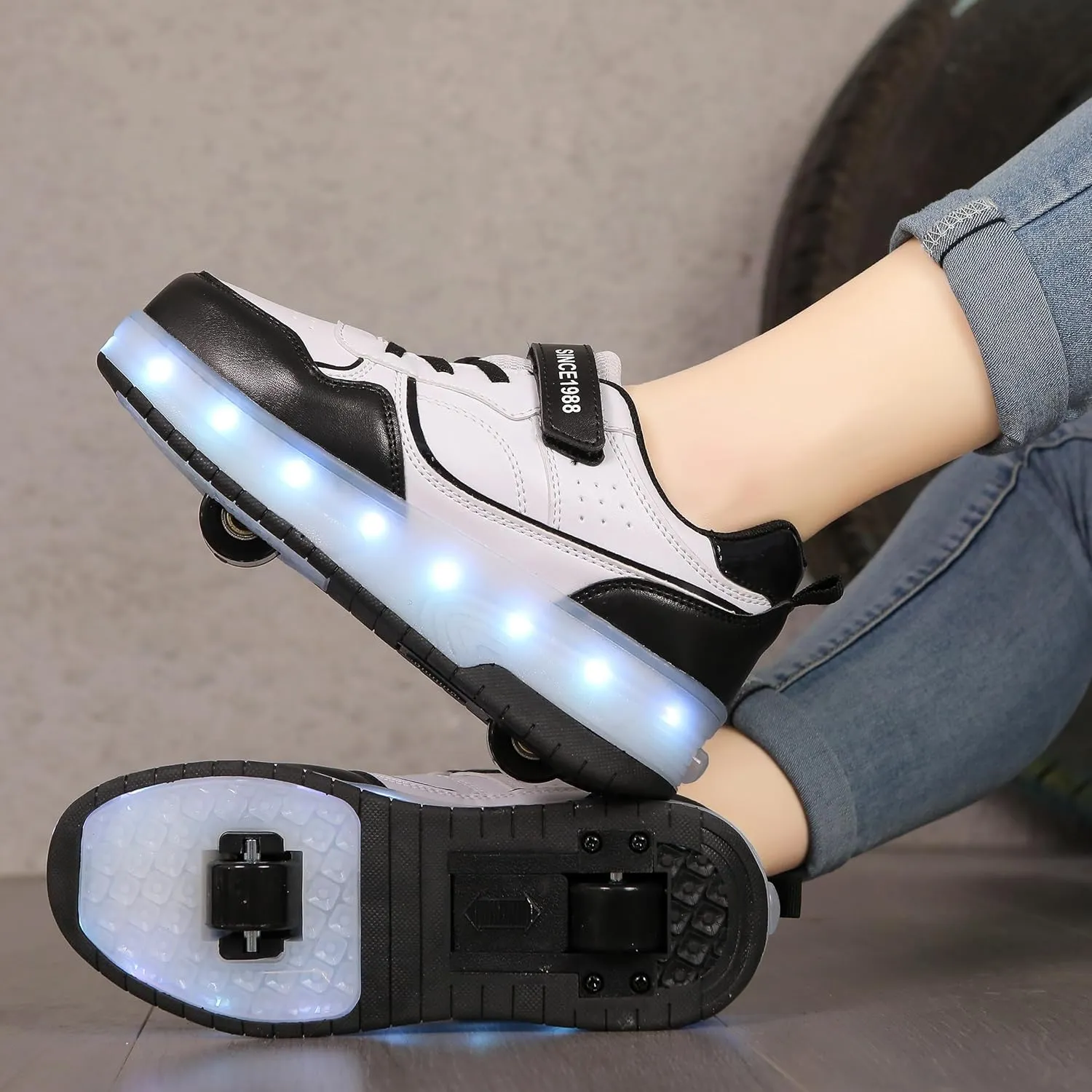 Roller Skate Shoes for Boys Girl Sneakers with Retractable Wheels-Stylish Trainers for Kids, Enhanced Safety LED Light-Up USB Rechargeable Skateboarding Perfect for Party, Birthday, Christmas