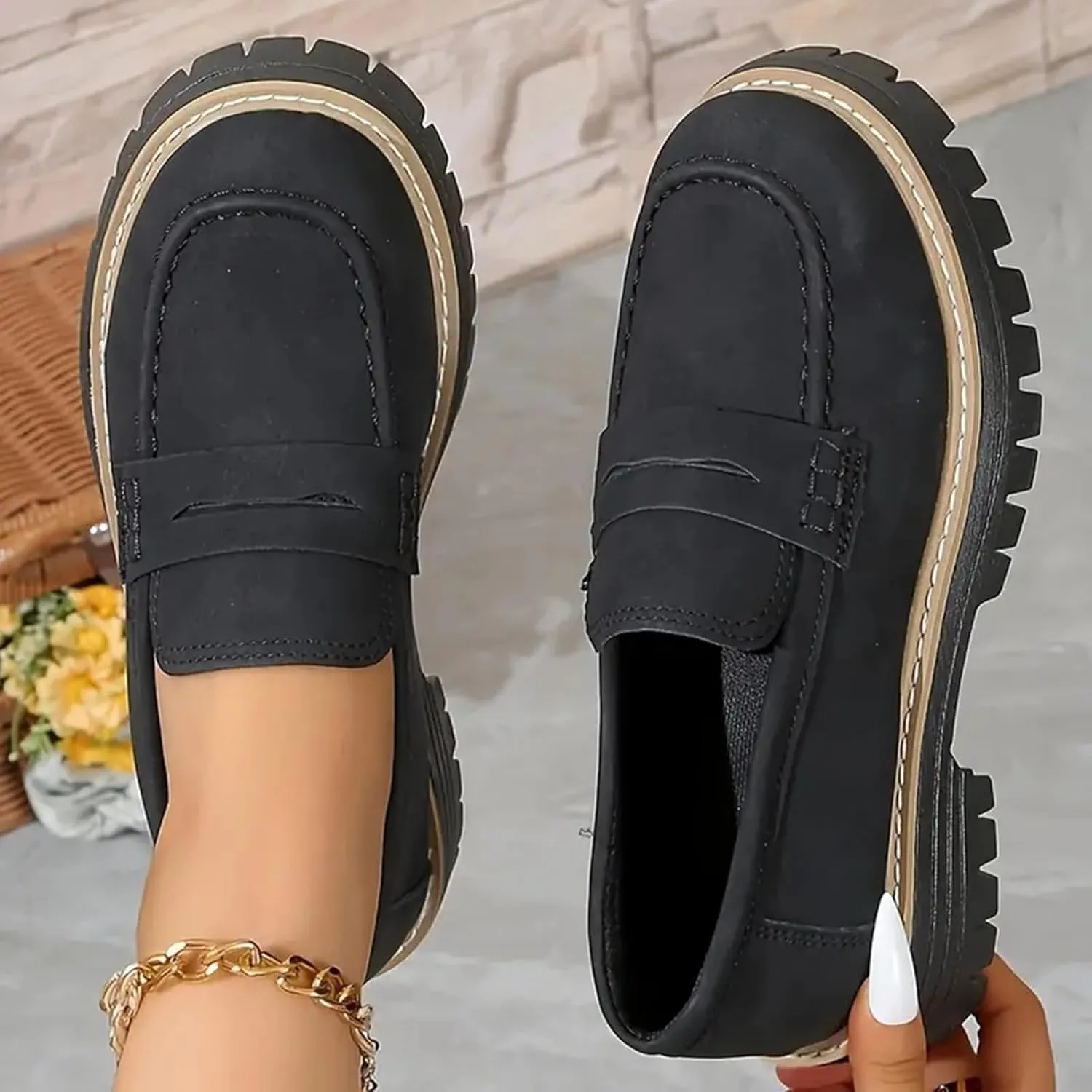 Thick Sole Comfortable Suitable for Work Business and Casual Dress Shoes Men Casual Shoes Retro Shoes Loafers