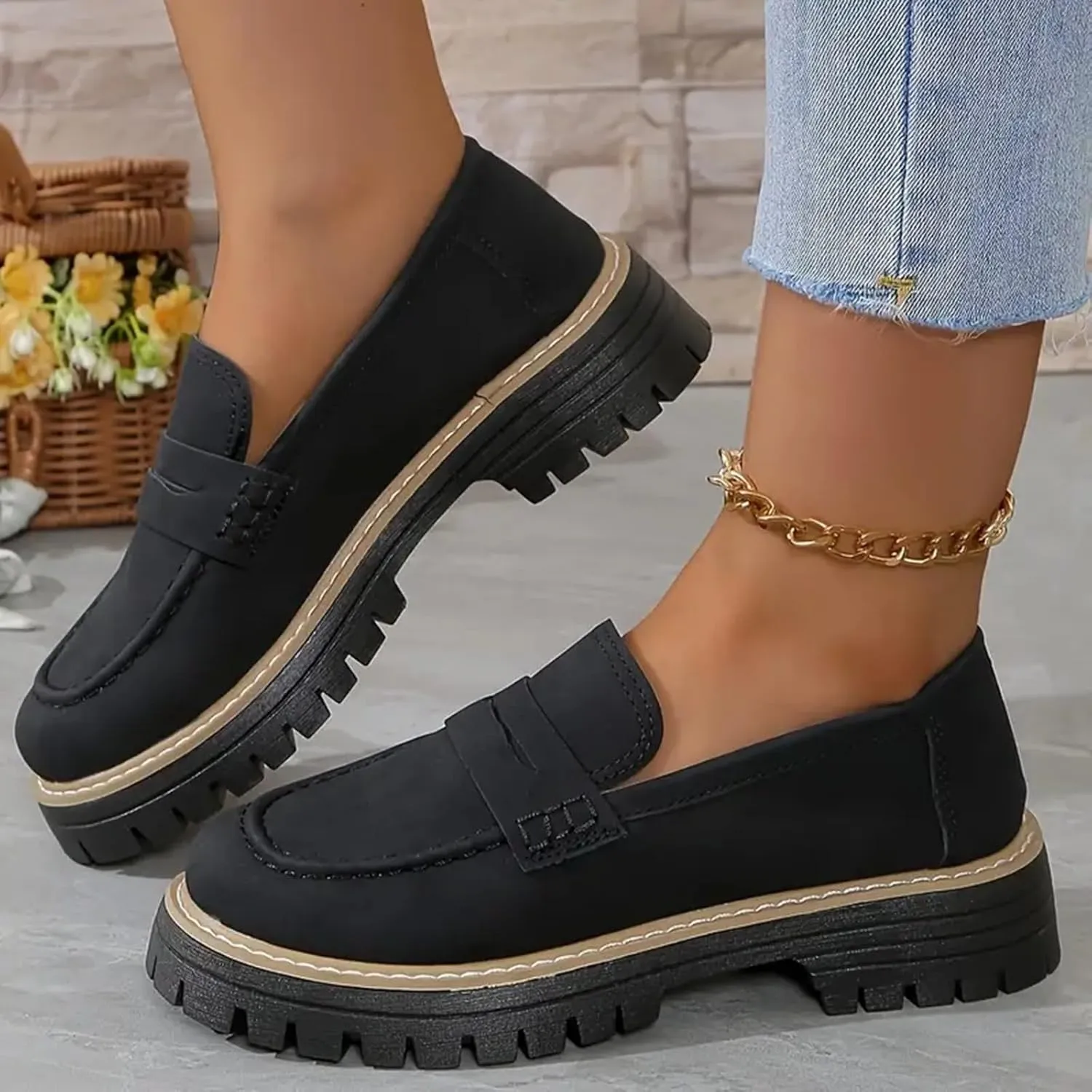 Thick Sole Comfortable Suitable for Work Business and Casual Dress Shoes Men Casual Shoes Retro Shoes Loafers
