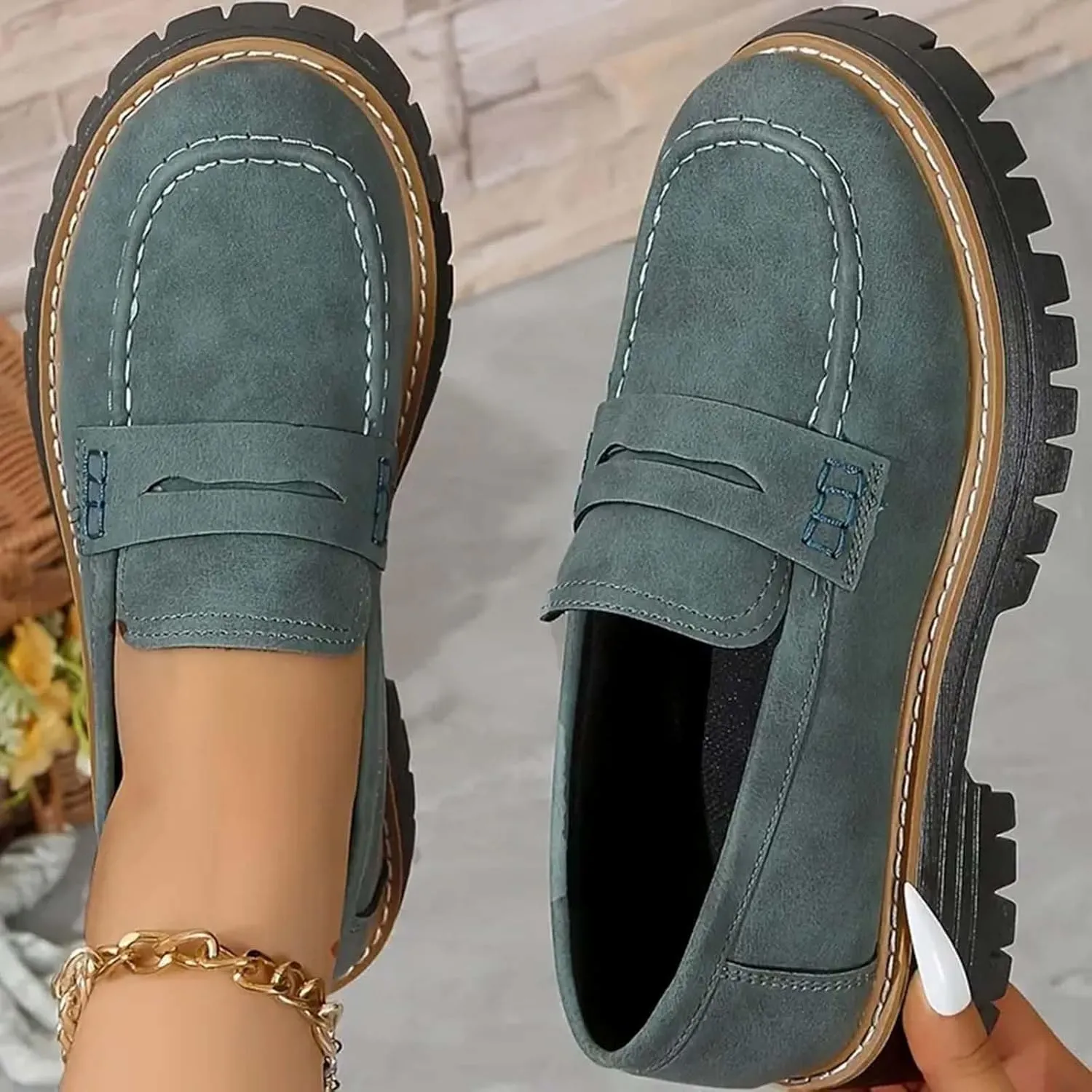 Thick Sole Comfortable Suitable for Work Business and Casual Dress Shoes Men Casual Shoes Retro Shoes Loafers