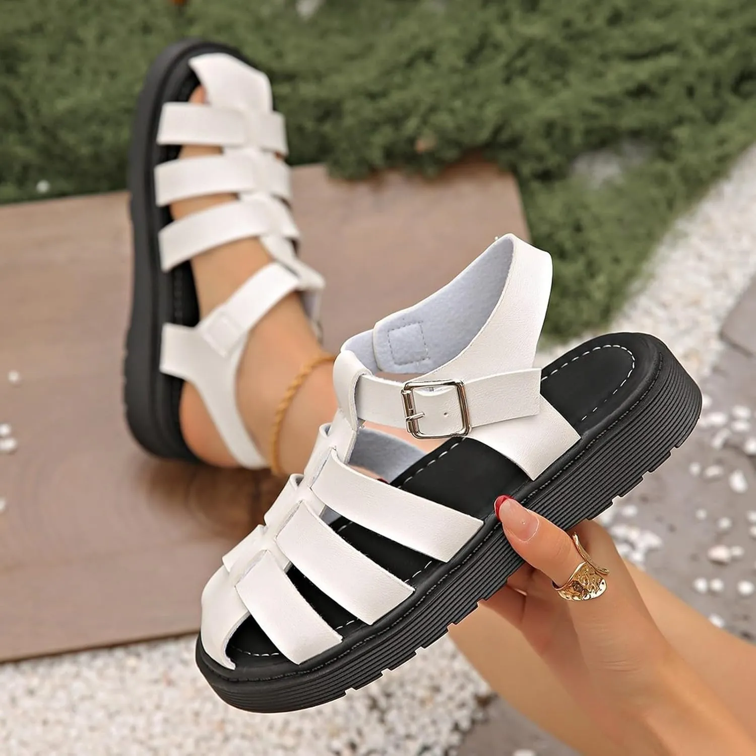 Trendy Women's Flip Flop Sandals Comfortable Mid Flat Heel Design for Casual Everyday Wear Beach Walking Summer