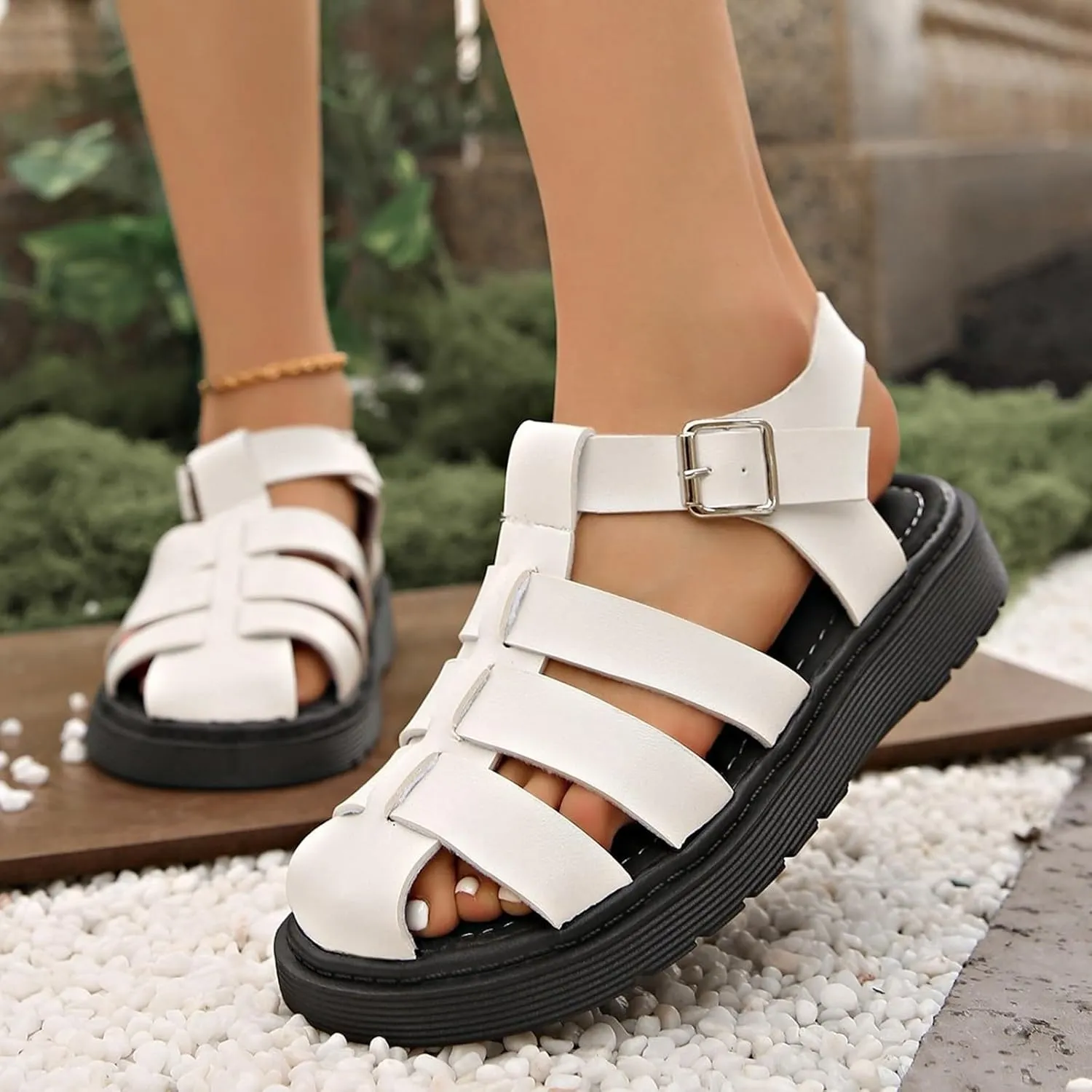 Trendy Women's Flip Flop Sandals Comfortable Mid Flat Heel Design for Casual Everyday Wear Beach Walking Summer