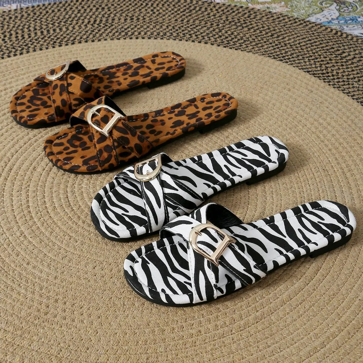 Women's Slippers Winter House Shoes Indoor and Outdoor- Cozy Fur-Lined Ankle Boots for Warm and stylish snow boots